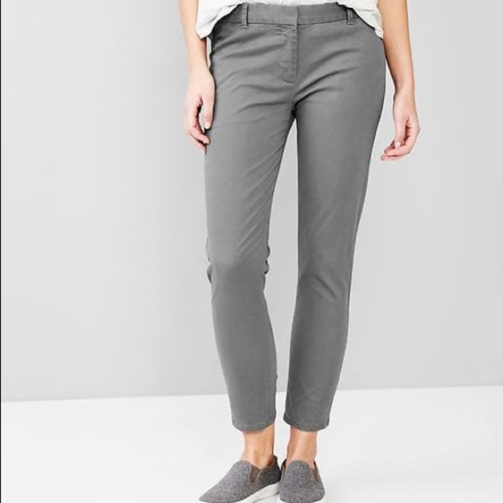 Skinny Mini, Khakis by Gap (size 2)